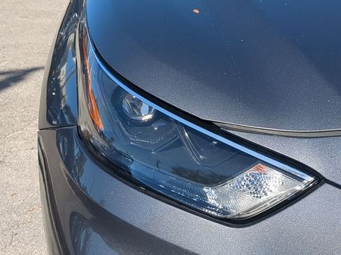 Used 2024 Toyota Highlander LE image 10