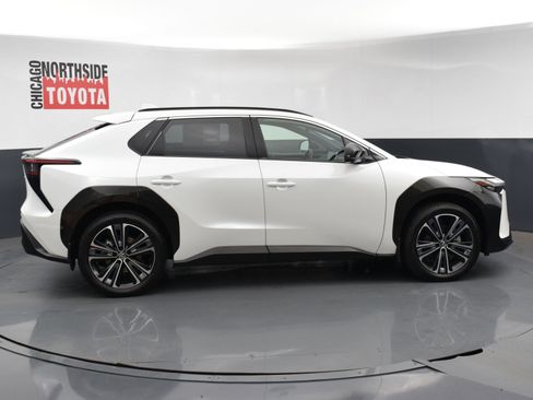 Used 2024 Toyota bZ4X Limited image 5