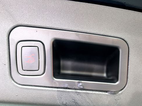 Used 2013 Tesla Model S image 36