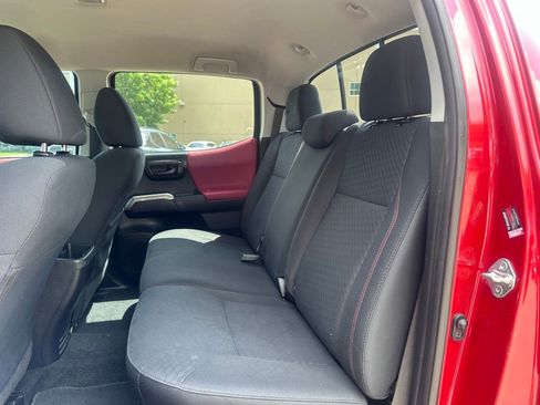 Used 2020 Toyota Tacoma SR5 image 13