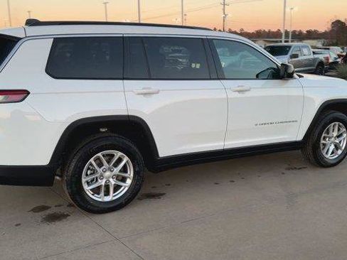New 2025 Jeep Grand Cherokee L Laredo w/ Luxury Tech Group I image 9