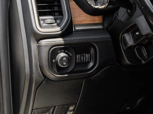 Used 2020 RAM 3500 Limited AWD/4WD image 36