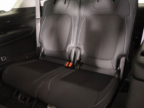 Used 2021 Jeep Grand Cherokee L Laredo w/ Luxury Tech Group I image 13