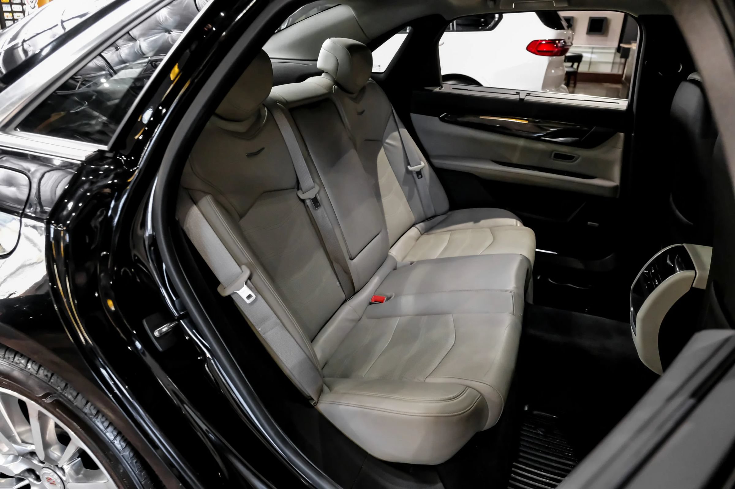 Used 2017 Cadillac CT6 Luxury AWD/4WD image 38