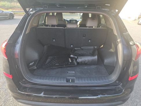 Used 2021 Hyundai Tucson Limited image 14