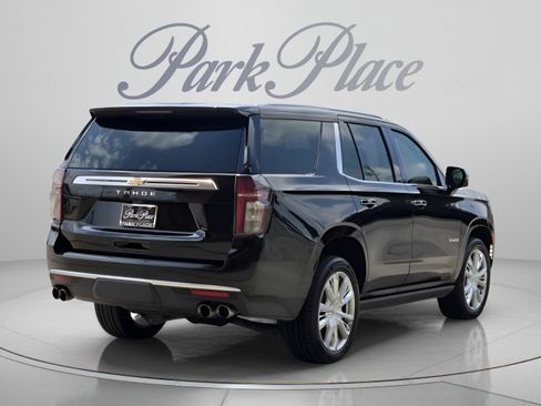 Used 2021 Chevrolet Tahoe High Country w/ Premium Package RWD image 5