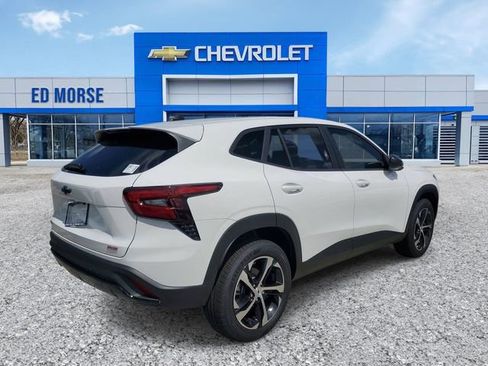 New 2026 Chevrolet Trax RS FWD image 3