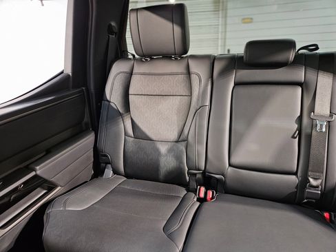 Used 2025 Toyota Tundra Limited image 12