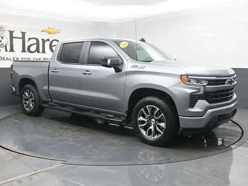 Used 2025 Chevrolet Silverado 1500 RST AWD/4WD image 6