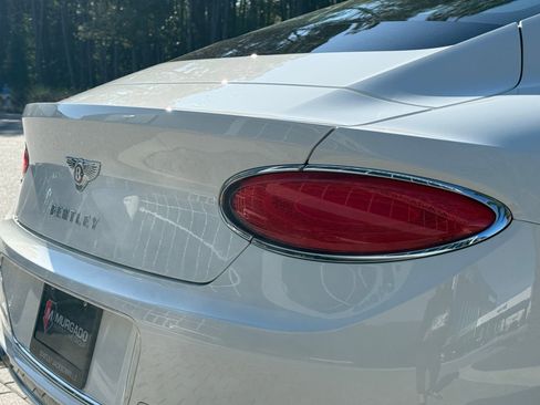 Used 2020 Bentley Continental GT image 19