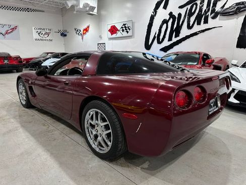 Used 2003 Chevrolet Corvette Coupe w/ Preferred Equipment Group RWD image 26
