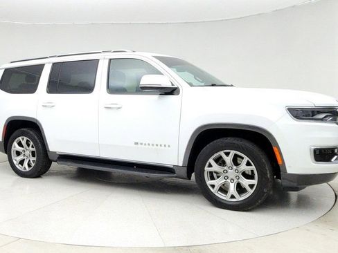 Used 2022 Jeep Wagoneer Series II image 3