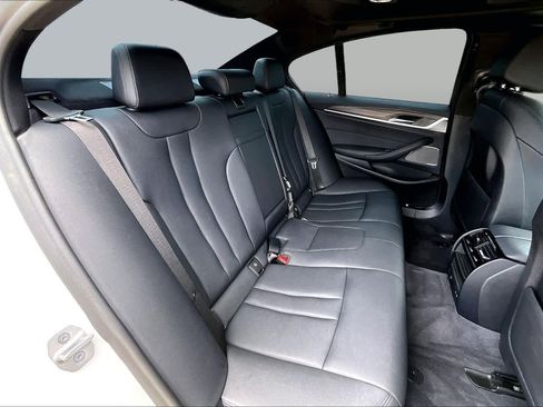Used 2020 BMW 530i w/ Premium Package RWD image 20