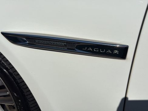 Used 2016 Jaguar XJ Supercharged RWD image 44