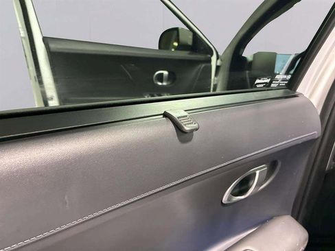 Certified 2023 Hyundai Ioniq 5 Limited w/ Cargo Package image 10