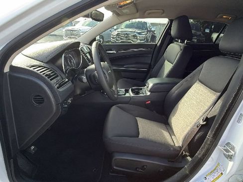 Used 2023 Chrysler 300 Touring w/ Sport Appearance Package RWD image 13