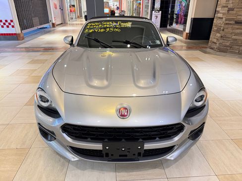 Used 2017 FIAT 124 Spider Classica image 2
