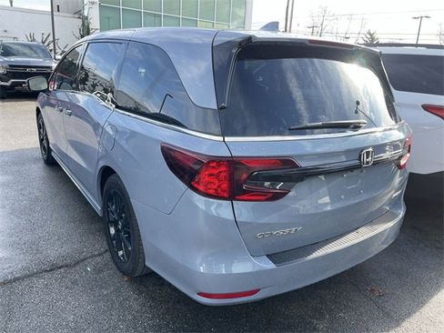Used 2023 Honda Odyssey Sport image 7