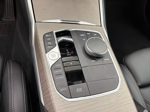 Used 2025 BMW 330i Sedan RWD image 17