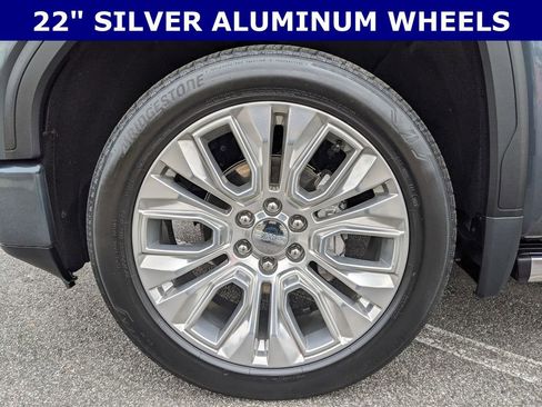 Used 2022 GMC Sierra 1500 Denali w/ Denali Premium Package image 8