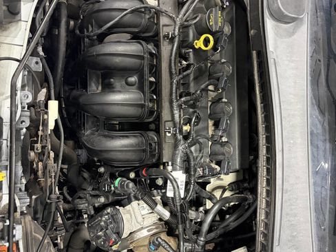 Used 2015 Ford Transit Connect XL image 24