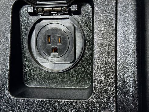 Certified 2025 Toyota Tundra Platinum image 38