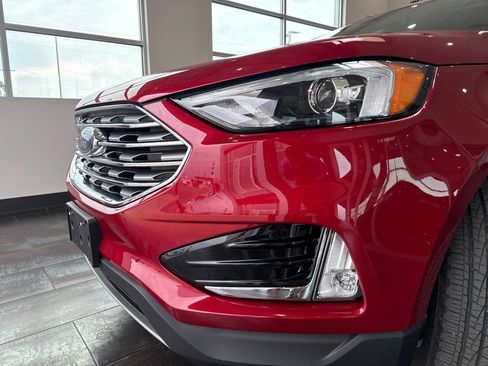 Used 2022 Ford Edge SEL w/ Convenience Package AWD/4WD image 3