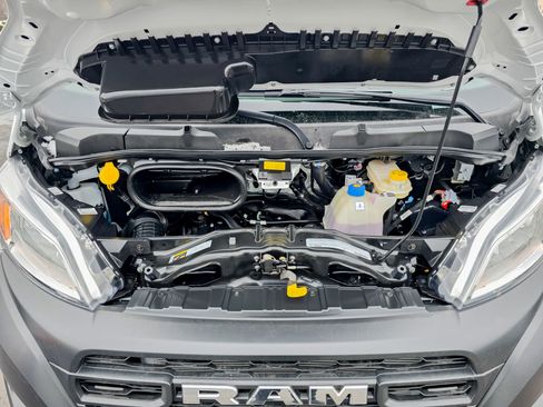 Used 2025 RAM ProMaster 2500 w/ Convenience Group image 40