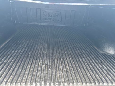 Used 2020 RAM 1500 Laramie AWD/4WD image 7