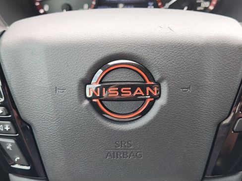 Used 2022 Nissan Frontier PRO-4X w/ Pro-4X Premium Package AWD/4WD image 38