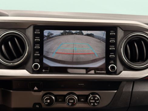 Used 2022 Toyota Tacoma SR5 RWD image 46