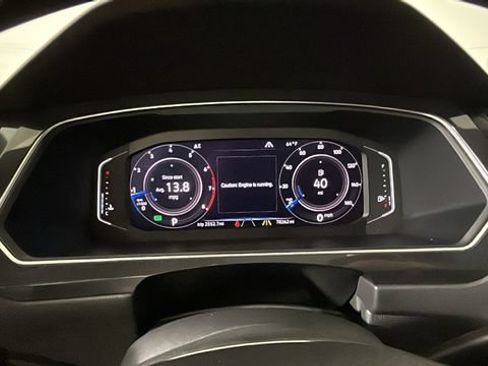 Used 2019 Volkswagen Tiguan SEL Premium R-Line AWD/4WD image 17