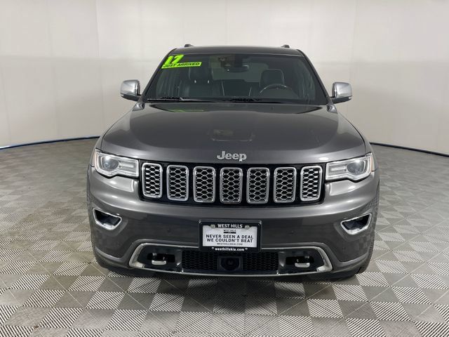 Used 2017 Jeep Grand Cherokee Overland w/ Jeep Active Safety Group AWD/4WD image 23