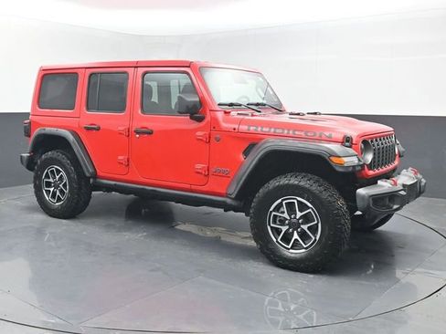 Used 2025 Jeep Wrangler Unlimited Rubicon image 7