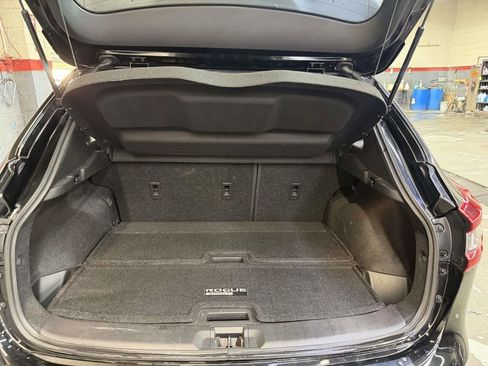 Used 2022 Nissan Rogue Sport SL AWD/4WD image 11