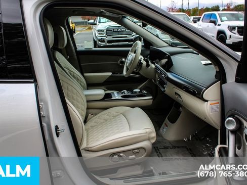 Used 2023 Genesis GV60 Performance image 21