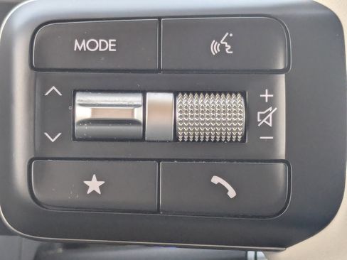 Used 2024 Hyundai Santa Fe SEL image 37