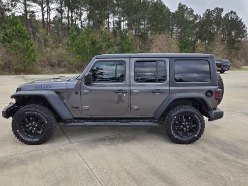 Used 2021 Jeep Wrangler Unlimited Sport image 2