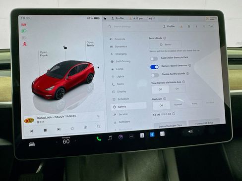 Used 2023 Tesla Model Y Long Range AWD/4WD image 41