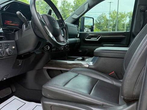 Used 2024 Chevrolet Silverado 2500 LTZ w/ LTZ Plus Package AWD/4WD image 10