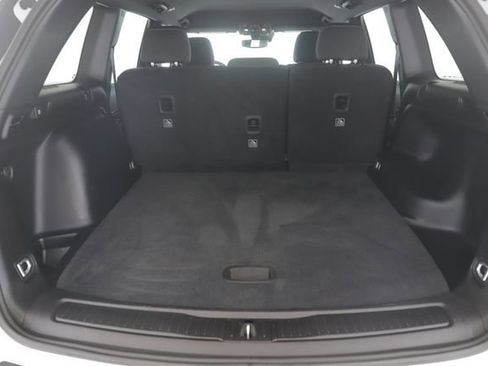 Used 2024 Jeep Grand Cherokee Laredo image 26