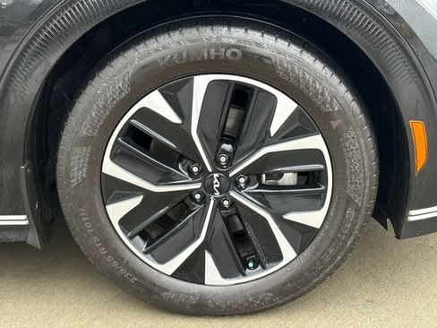 Used 2024 Kia EV6 Wind image 11