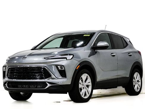 Used 2025 Buick Encore GX Preferred FWD image 3