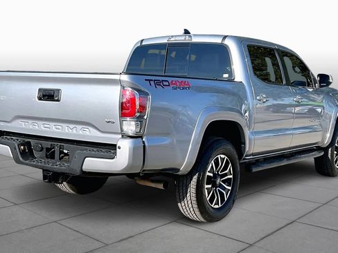 Used 2020 Toyota Tacoma TRD Sport w/ Technology Package image 13