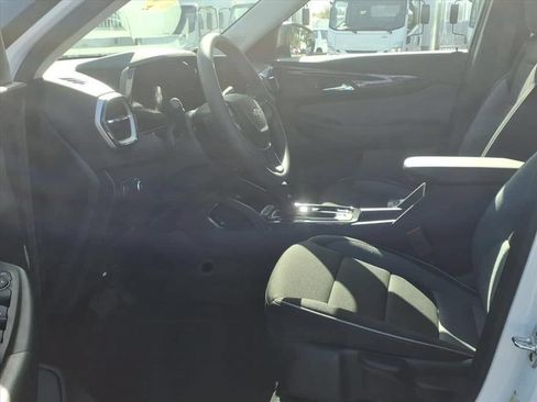 New 2026 Chevrolet TrailBlazer LS w/ LS Convenience Package AWD/4WD image 16