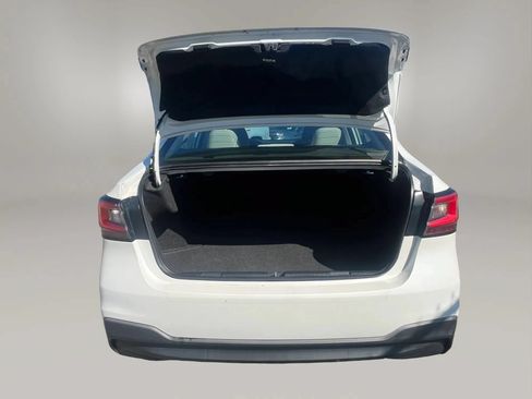 Used 2021 Subaru Legacy Premium AWD/4WD image 9