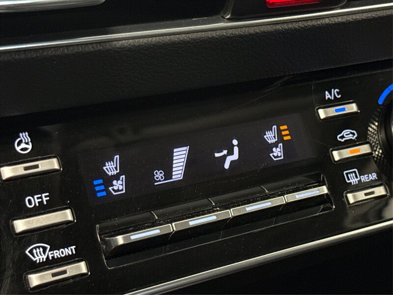Used 2022 Hyundai Sonata Limited w/ Cargo Package FWD image 25