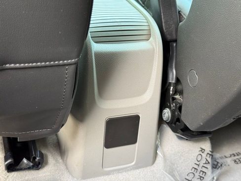 Used 2016 Buick Encore FWD image 37