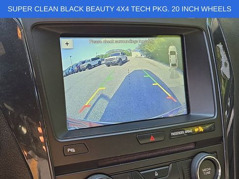 Used 2018 Ford Explorer XLT w/ Equipment Group 202A AWD/4WD image 18