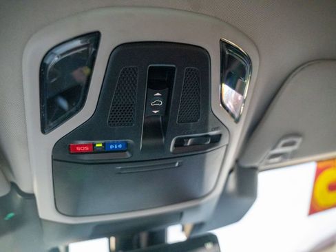 Used 2025 Subaru Outback Touring XT image 31